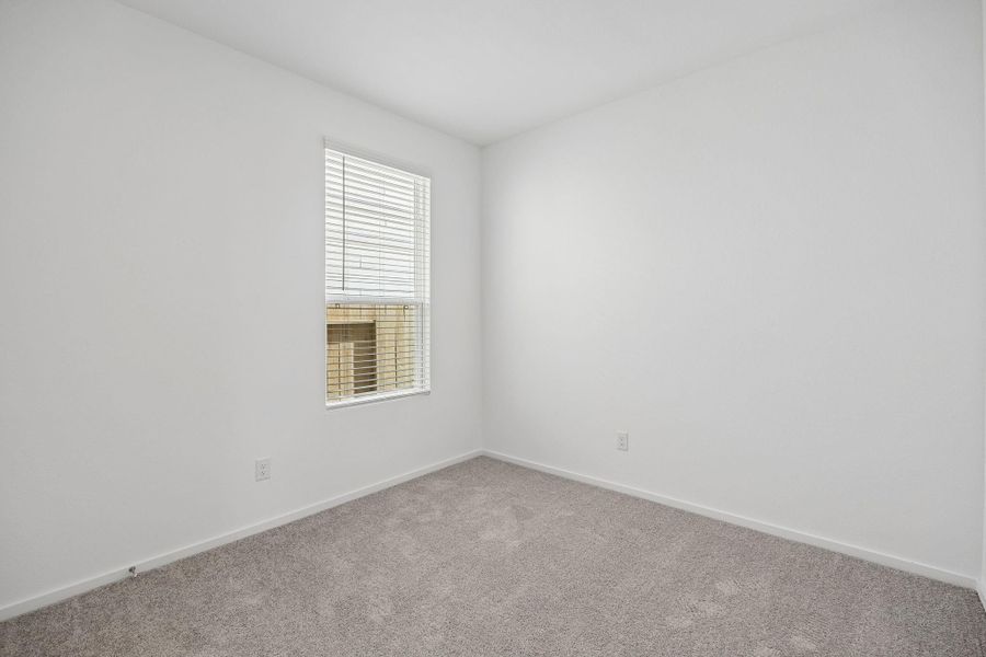 Spacious, unfurnished interior of a new home in Stokesbury, Waller (Image 25).