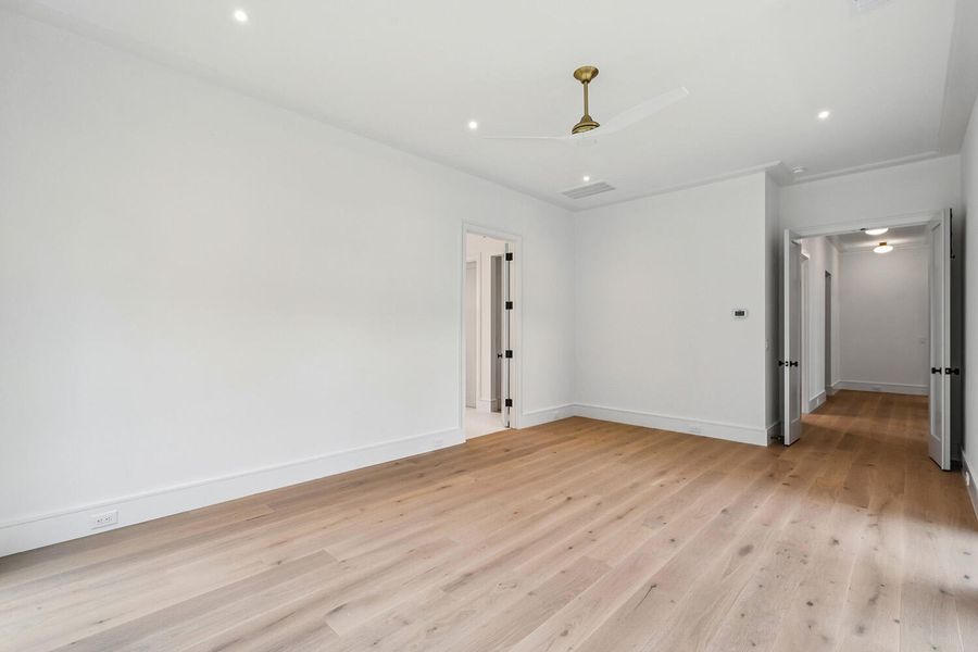 Spacious, unfurnished interior of a new home in , Johns Island (Image 43).