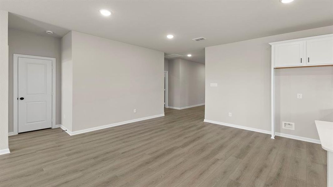 11. 2914 Wagoner - Dining (3)