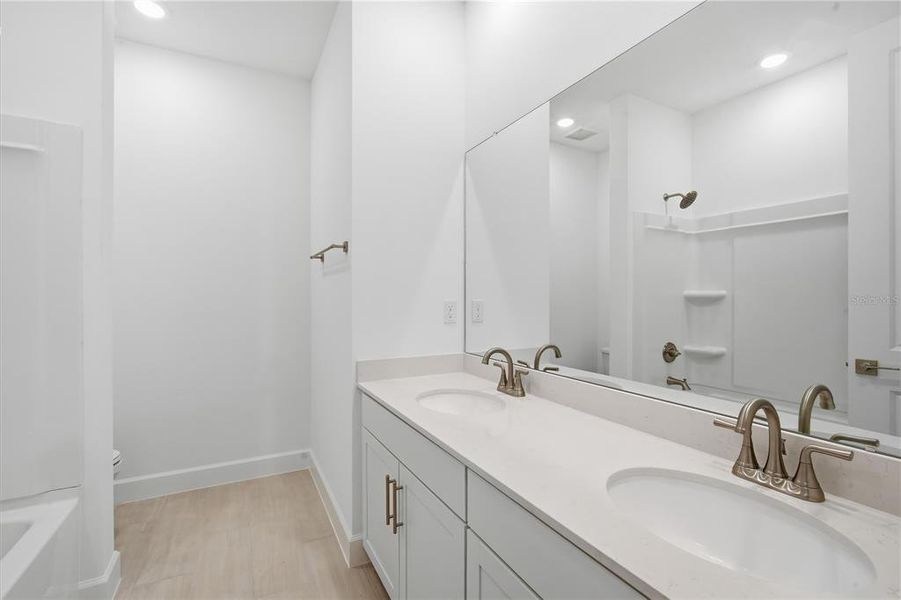 Furnished interior view inside a new home in Glen Lakes, Weeki Wachee (Image 8).