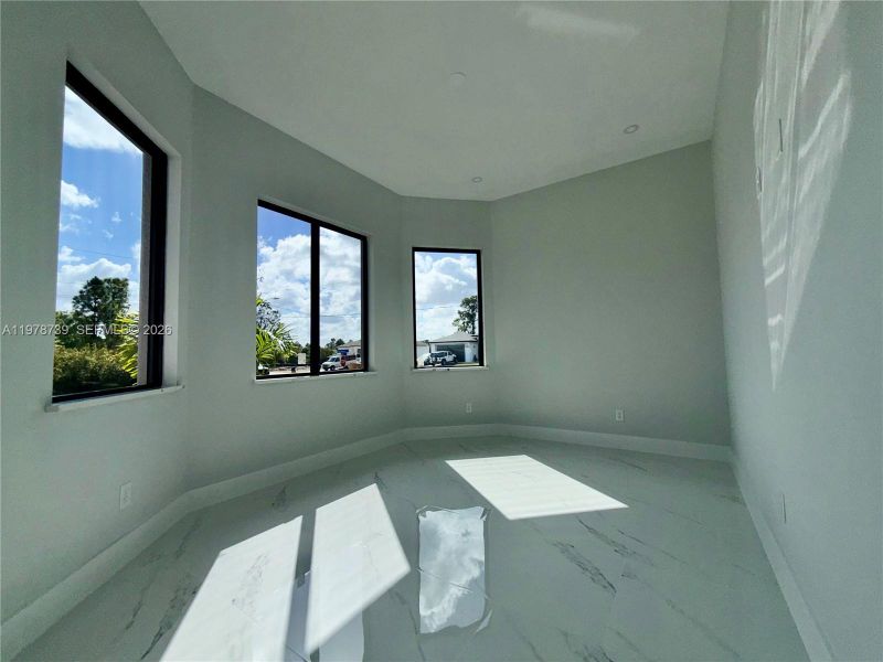 Image 41 of a home in .