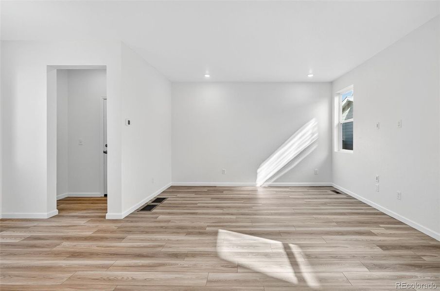 2073 Barnwood Drive ~ Ready Now 2073 Barnwood Drive ~ Ready Now