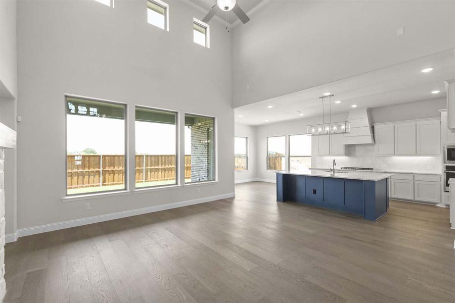Spacious, unfurnished interior of a new home in Nelson Lake, Rockwall (Image 21).
