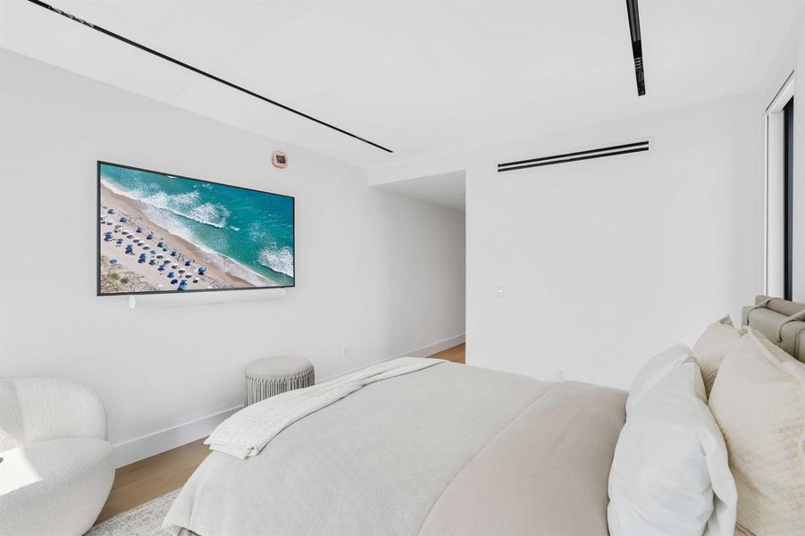 Guest Bedroom 4