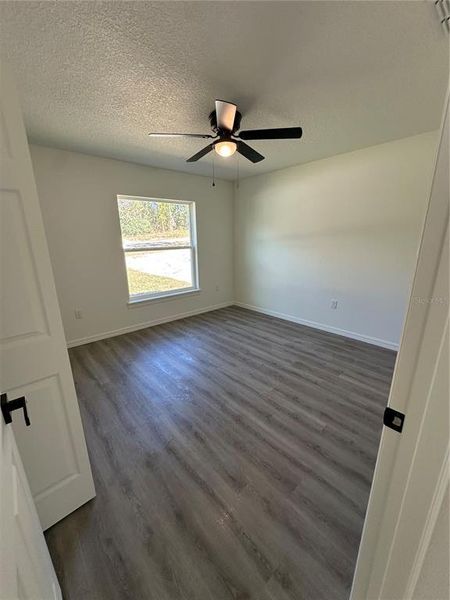 Spacious, unfurnished interior of a new home in , Ocala (Image 26).