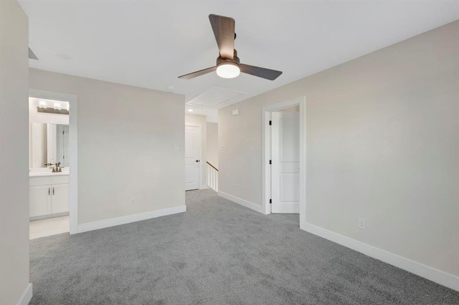 Spacious, unfurnished interior of a new home in Gateway Parks, Forney (Image 24).