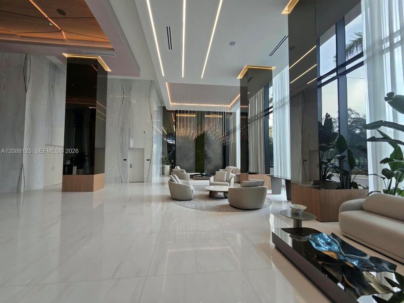 Community amenities in , Hallandale Beach (Image 25).