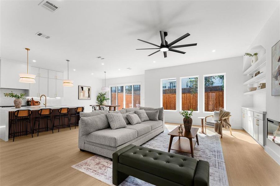 Furnished interior view inside a new home in , Dallas (Image 31). Furnished interior view inside a new home in , Dallas (Image 31).