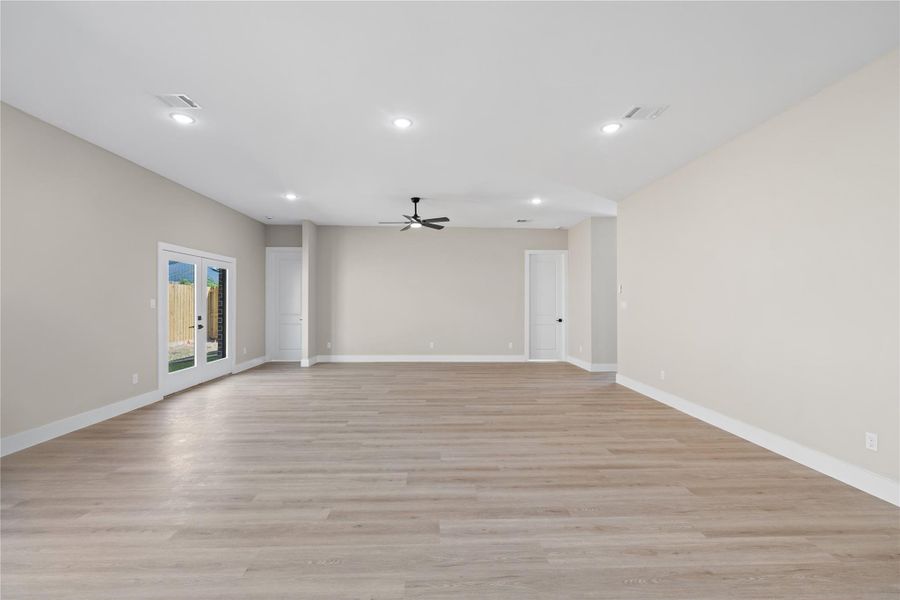 Spacious, unfurnished interior of a new home in , Spring (Image 13).