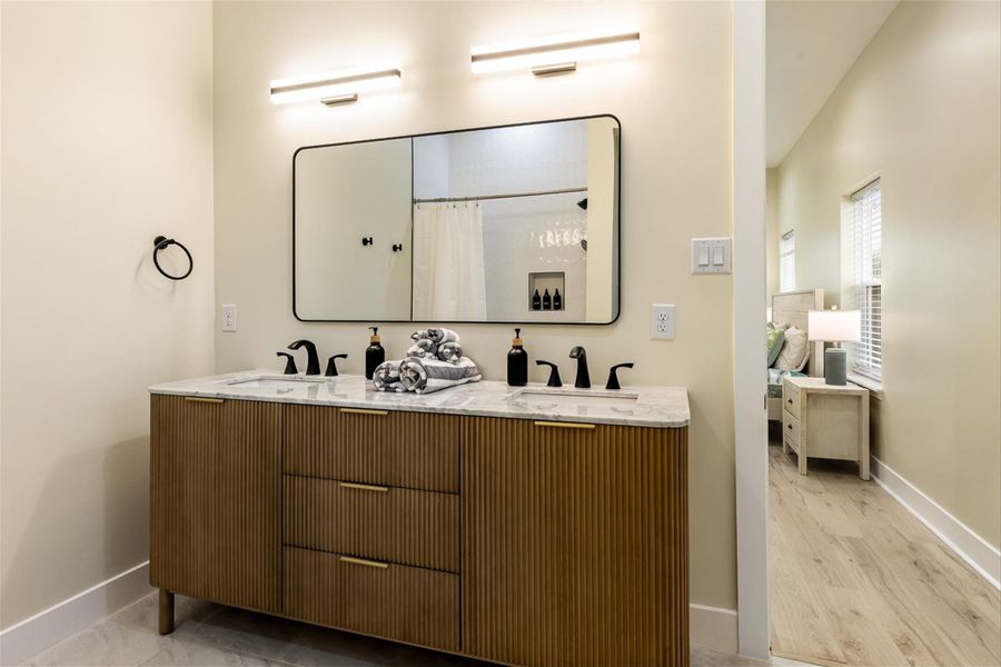 Furnished interior view inside a new home in , Galveston (Image 29).