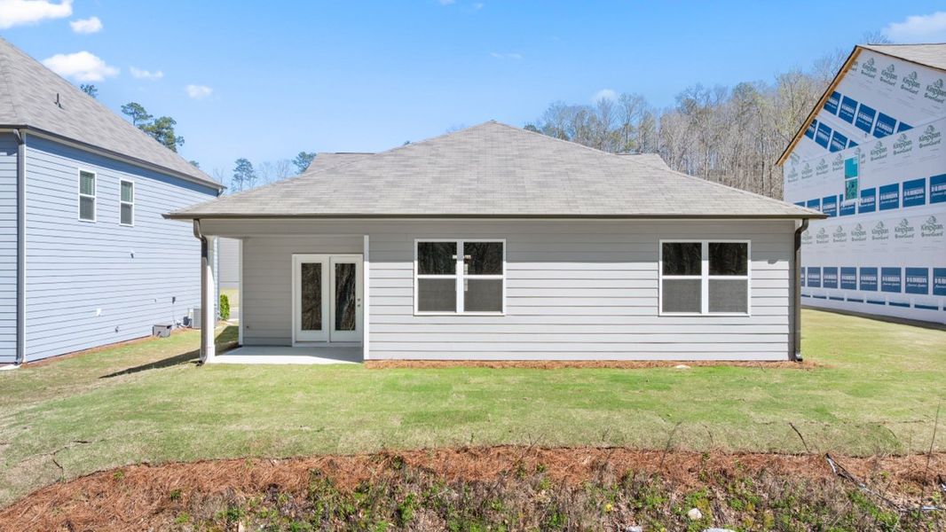 Exterior details and patio area of a home in South Wind, Union City (Image 18).