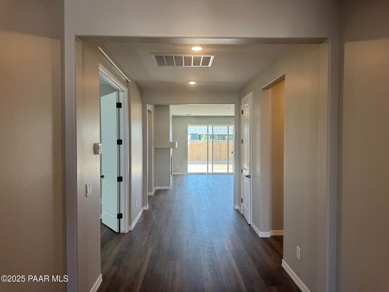 Spacious, unfurnished interior of a new home in Westwood, Prescott (Image 12).