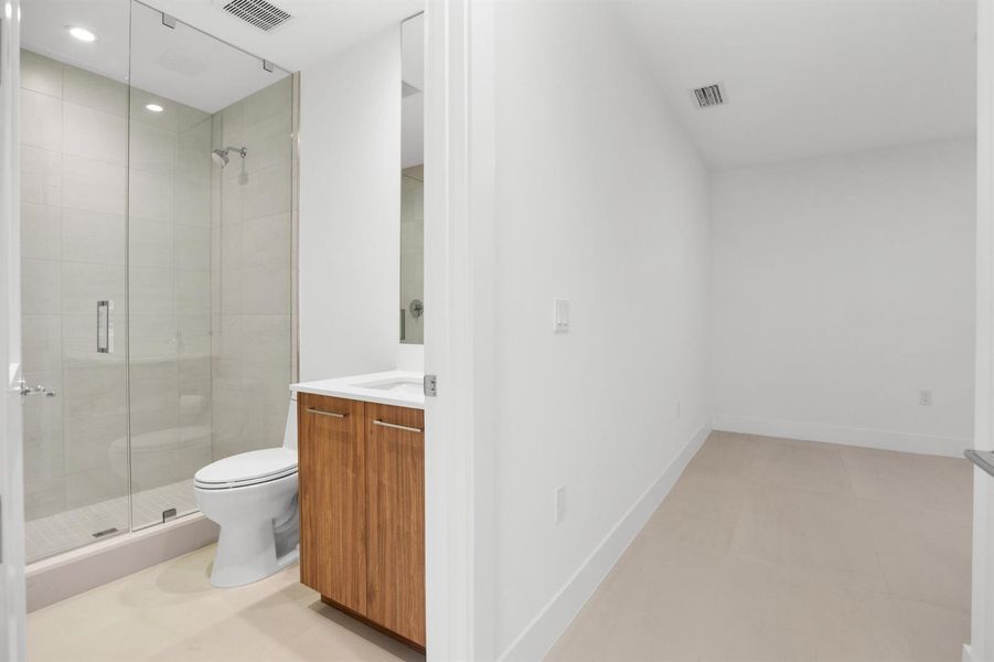 151 N Seabreeze Blvd unit 504-31 151 N Seabreeze Blvd unit 504-31