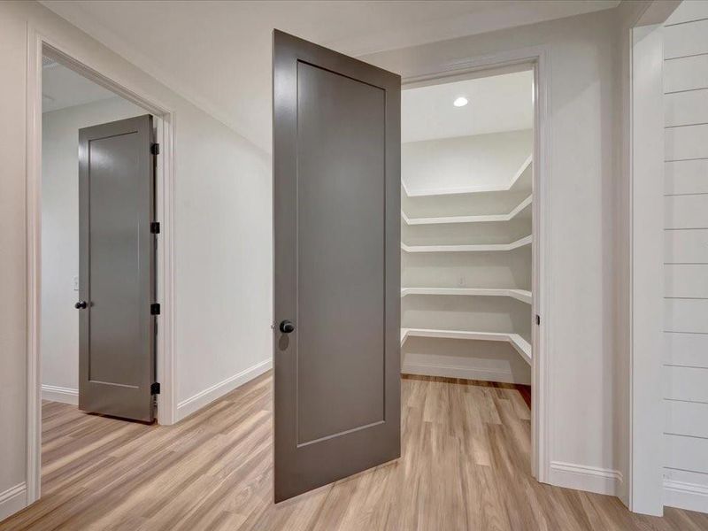 Spacious, unfurnished interior of a new home in , Huntington (Image 31).