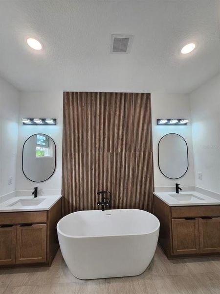 Furnished interior view inside a new home in , Ocala (Image 7).