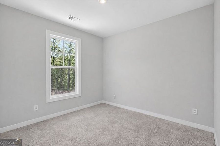 Spacious, unfurnished interior of a new home in The Park at Gainesville Township, Gainesville (Image 20).