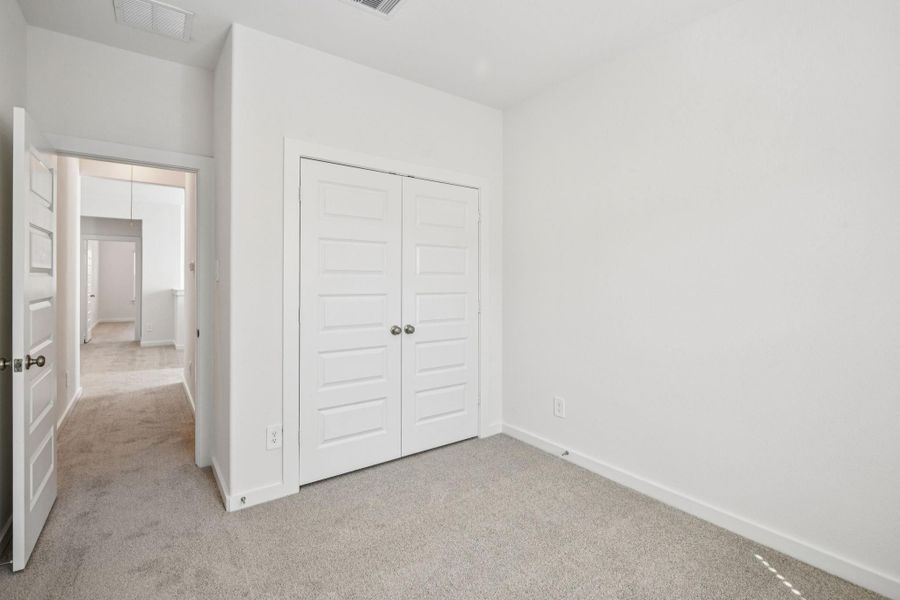 Spacious, unfurnished interior of a new home in Spring Brook Village - City Series, Houston (Image 35). Spacious, unfurnished interior of a new home in Spring Brook Village - City Series, Houston (Image 35).