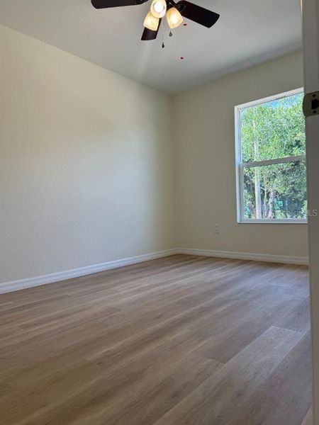 Spacious, unfurnished interior of a new home in , Dunnellon (Image 28).