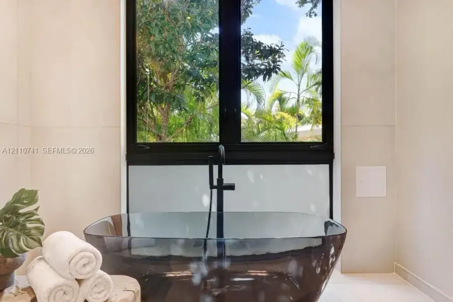 Close-up of interior finishes inside a home in , Pinecrest (Image 19). Close-up of interior finishes inside a home in , Pinecrest (Image 19).