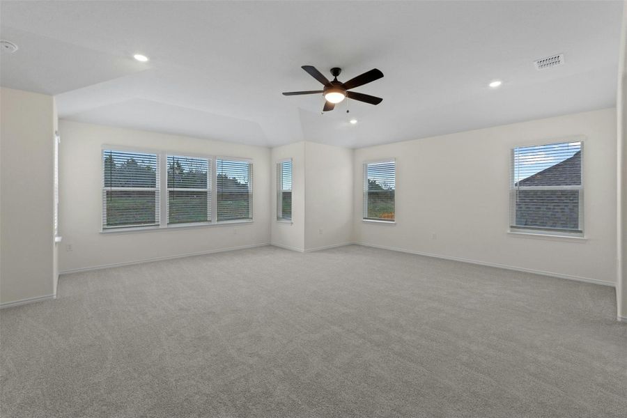 Spacious, unfurnished interior of a new home in McKinney Crossing, Austin (Image 16). Spacious, unfurnished interior of a new home in McKinney Crossing, Austin (Image 16).