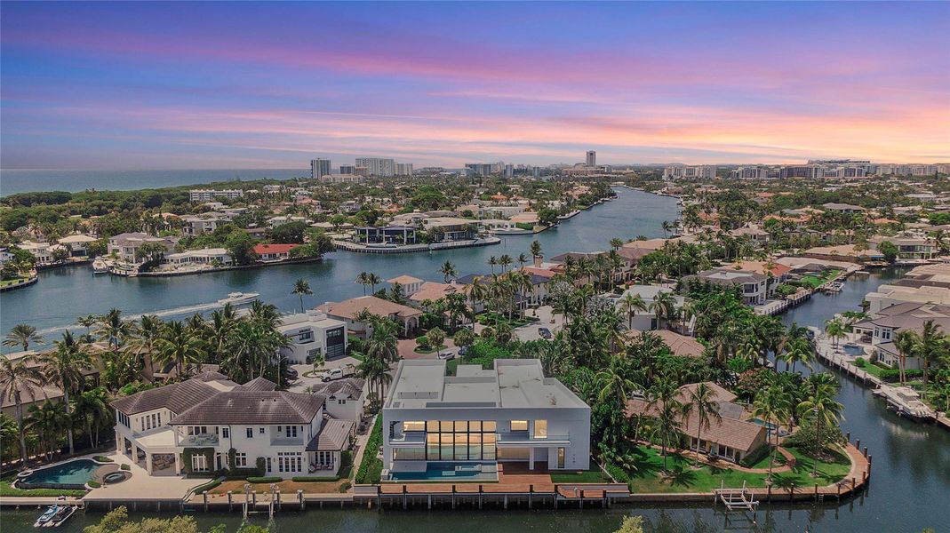 Furnished interior view inside a new home in , Boca Raton (Image 25).