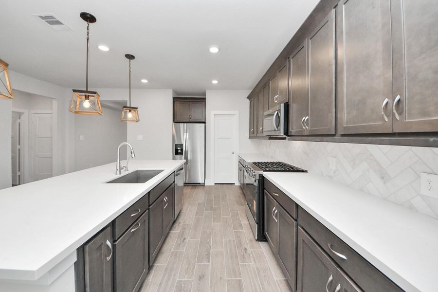 Furnished interior view inside a new home in Laurel Landing: Landmark Collection, Alvin (Image 8).