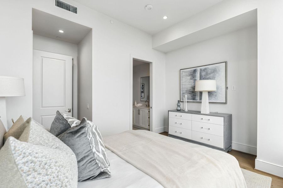 Another angle of the same guest bedroom Another angle of the same guest bedroom