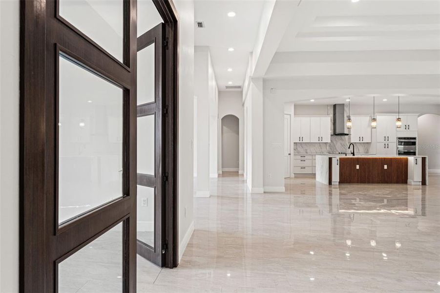 Image 84 of a home in .