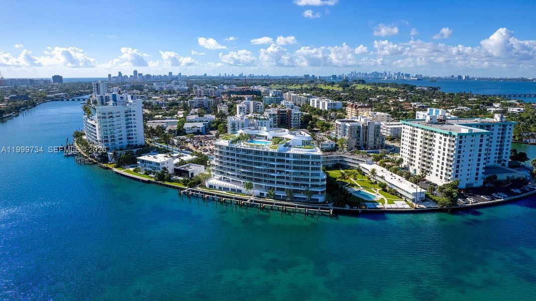 Condo located in Bay Harbor Islands, FL showcasing its design and architecture (Image 5).