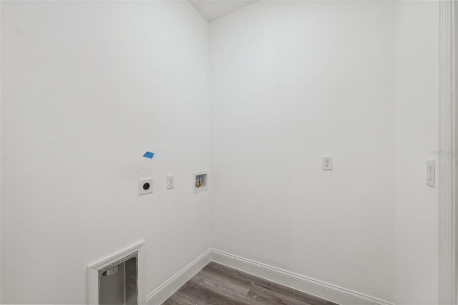 Spacious, unfurnished interior of a new home in , Ocala (Image 16).