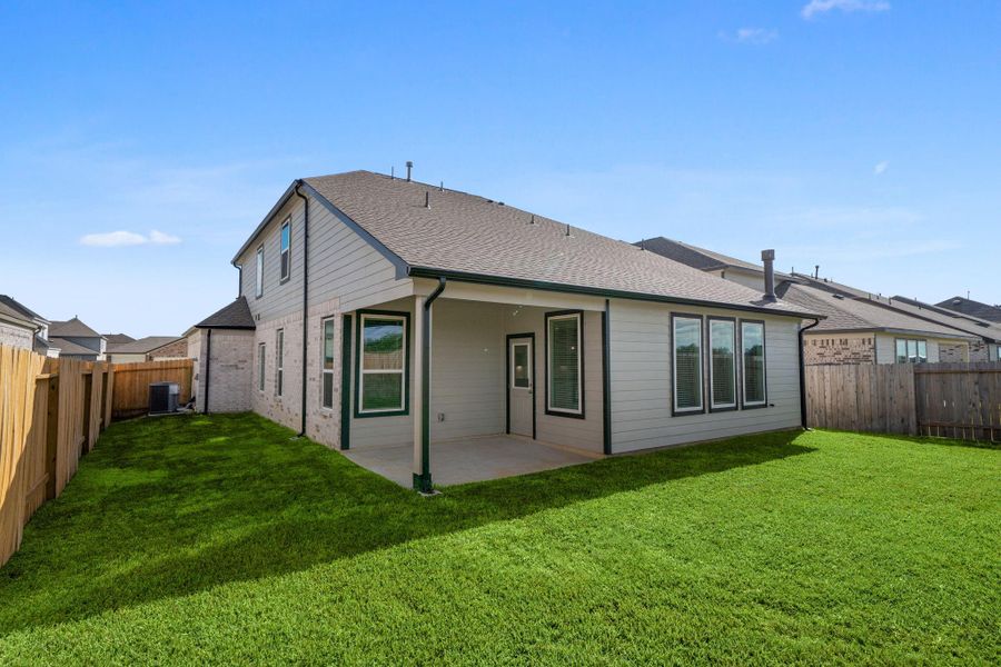 Exterior details and patio area of a home in Beacon Hill, Waller (Image 4). Exterior details and patio area of a home in Beacon Hill, Waller (Image 4).