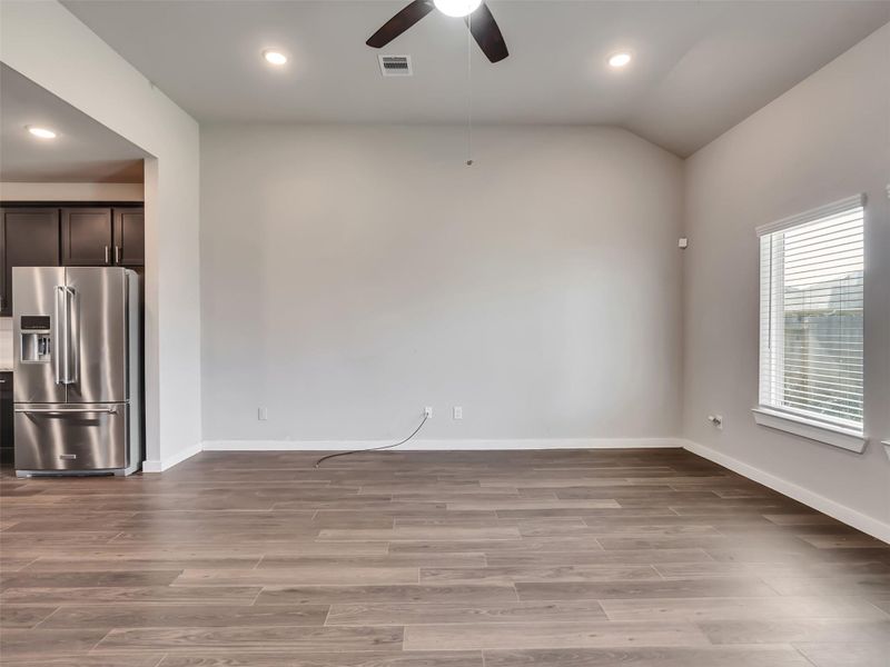 Spacious, unfurnished interior of a new home in , La Marque (Image 30).