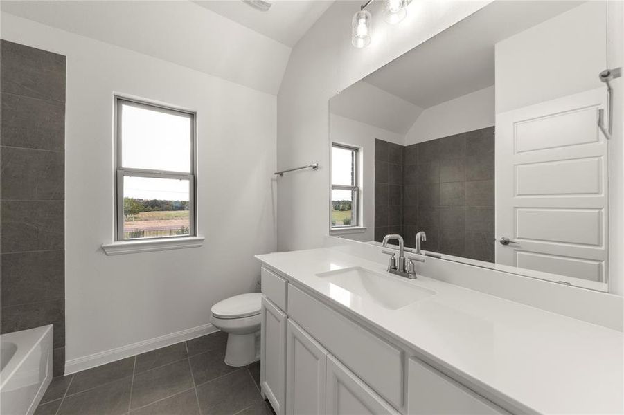 Furnished interior view inside a new home in Nelson Lake, Rockwall (Image 8). Furnished interior view inside a new home in Nelson Lake, Rockwall (Image 8).