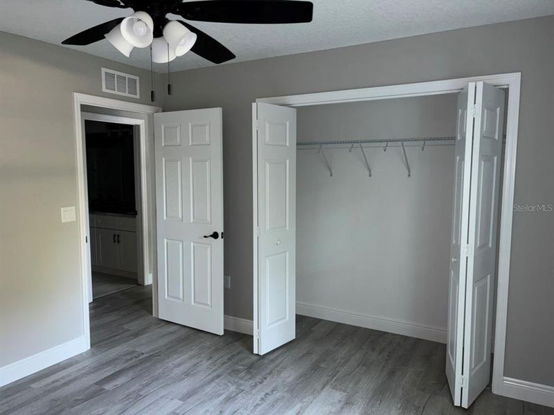 Spacious, unfurnished interior of a new home in , Dunnellon (Image 28).