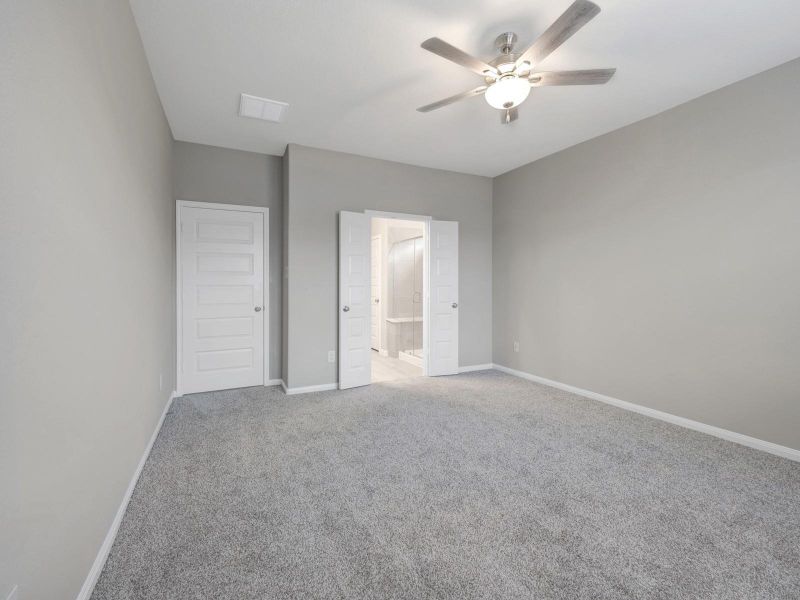 Photo is not of the actual home, but is an inspirational photo of builder’s model home and may depict options, furnishings, and/or decorator features that are not included Photo is not of the actual home, but is an inspirational photo of builder’s model home and may depict options, furnishings, and/or decorator features that are not included