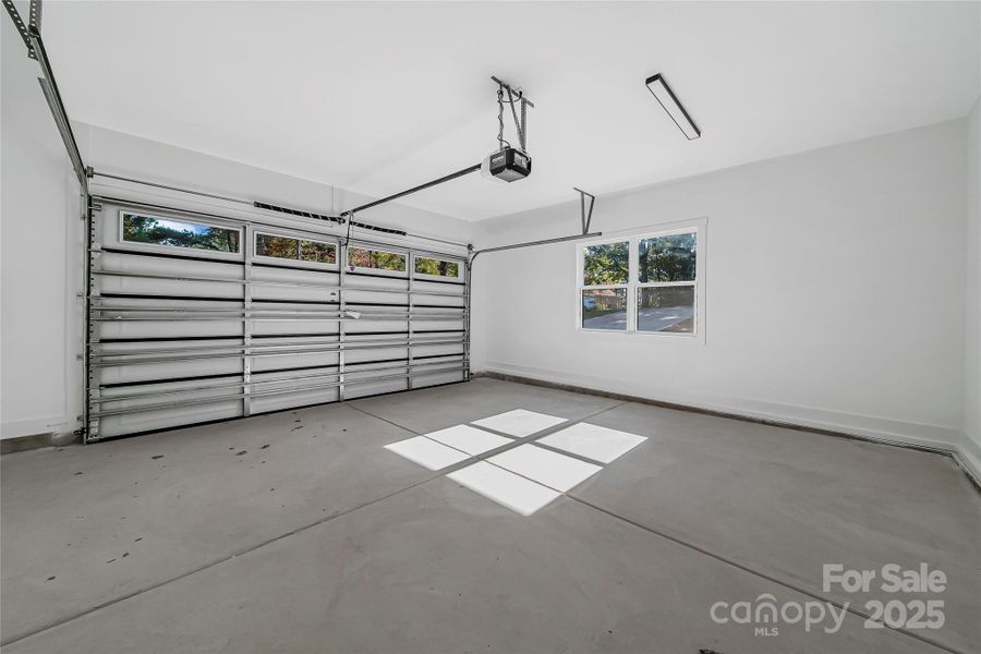 2 Car Garage 2 Car Garage