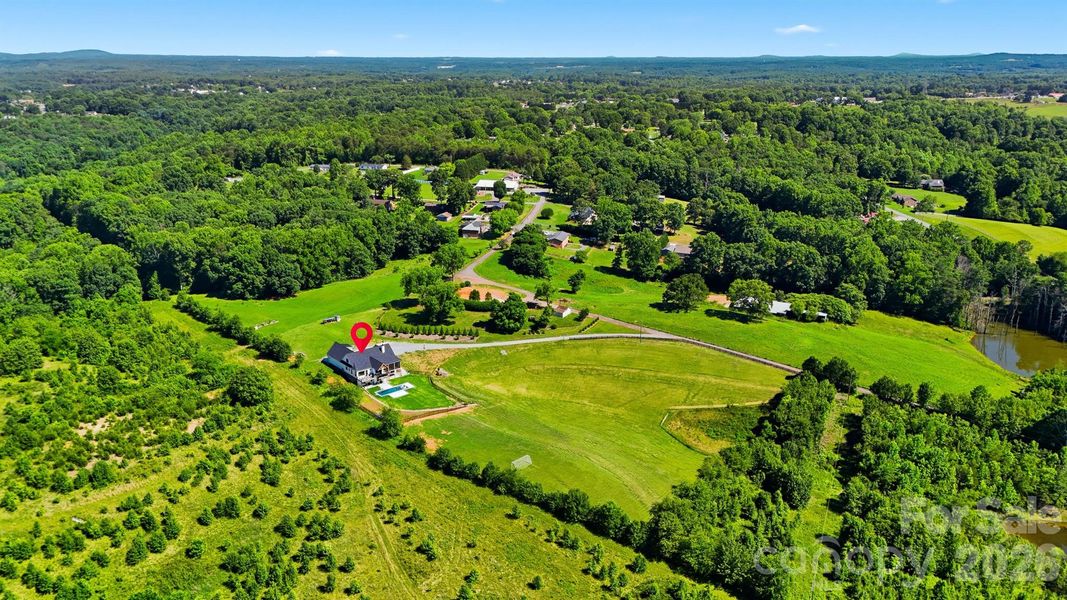 Natural landscape and outdoor views near  in Hickory (Image 42).