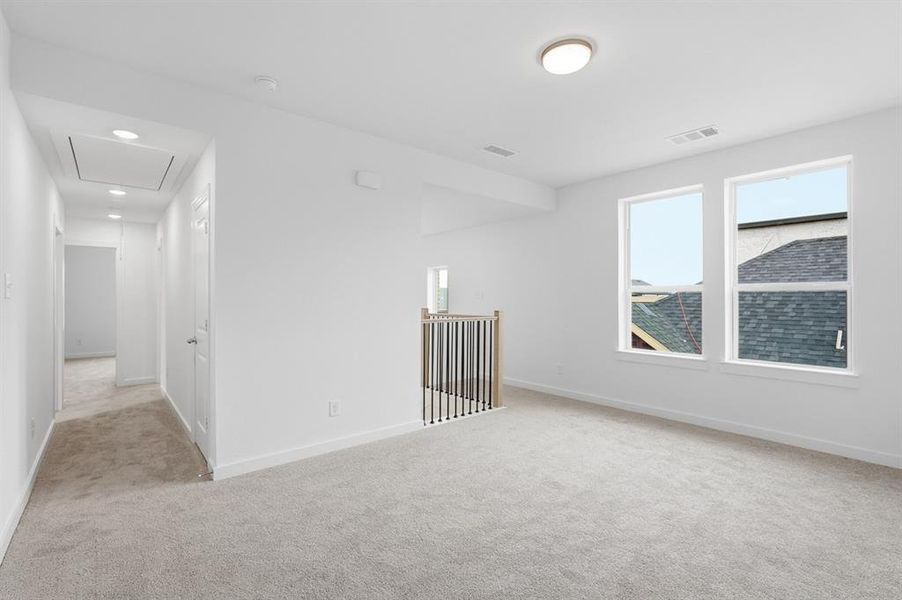 Spacious, unfurnished interior of a new home in Heartland, Crandall (Image 12).