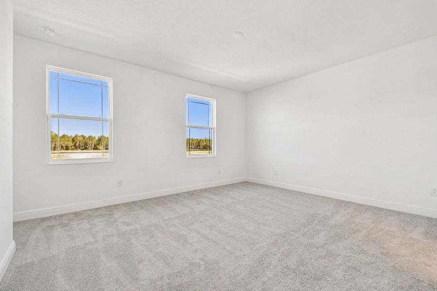 Representative unfurnished interior of a home built from the 50 ' - Saratoga by William Ryan Homes in Tamarack at Two Rivers, Zephyrhills (Image 35).