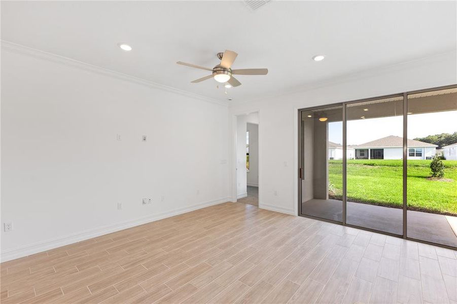 Spacious, unfurnished interior of a new home in Ocala Preserve, Ocala (Image 13).
