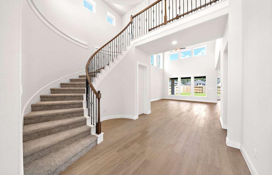 Representative unfurnished interior of a home built from the 3799AU by Ravenna Homes in Audubon 60′, Magnolia (Image 33).