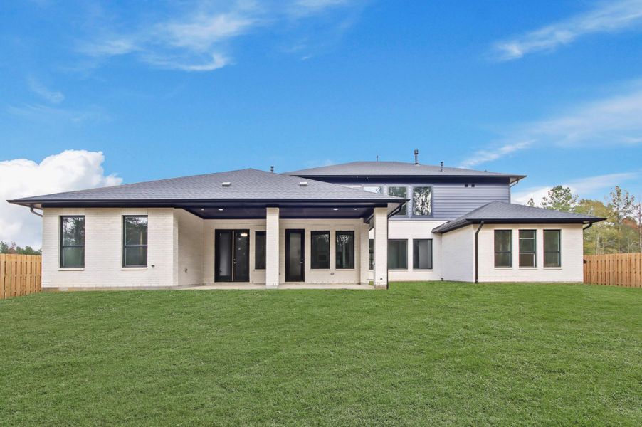 Exterior details and patio area of a home in Colton, Todd Mission (Image 4).