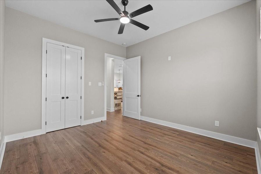Spacious, unfurnished interior of a new home in , Santa Fe (Image 21).