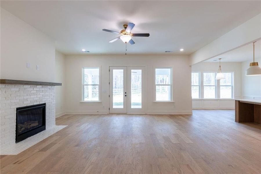 Spacious, unfurnished interior of a new home in , Gainesville (Image 25).