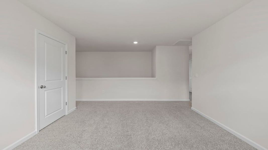Spacious, unfurnished interior of a new home in Baxter Village, Boiling Springs (Image 18).