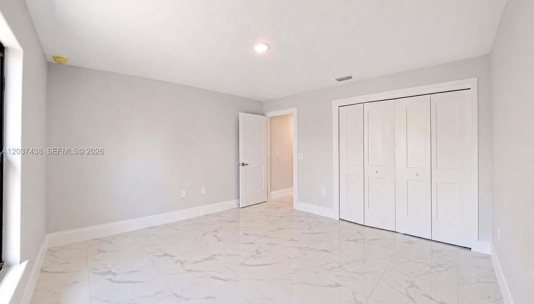 Spacious, unfurnished interior of a new home in , Lehigh Acres (Image 40).