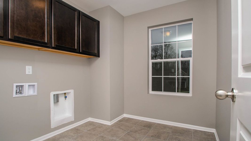 Representative unfurnished interior of a home built from the The Winslow by Norfolk Homes in Valleys, Jackson (Image 69).