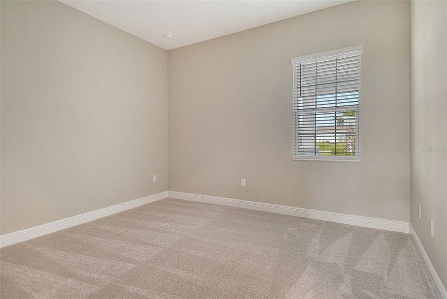 Spacious, unfurnished interior of a new home in Canoe Creek, Parrish (Image 18).