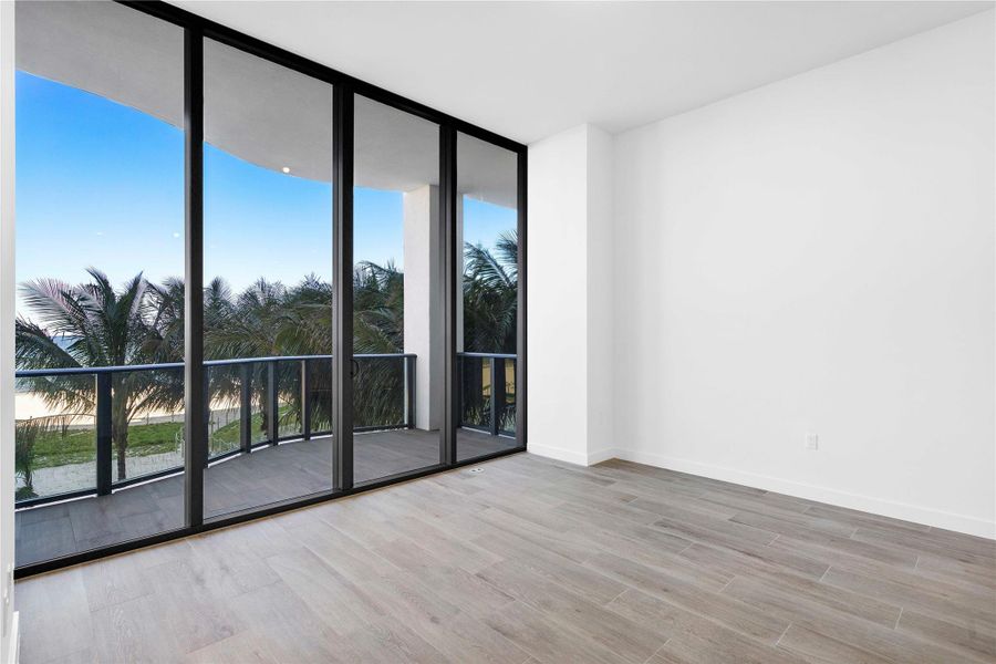 Spacious, unfurnished interior of a new home in Casamar, Pompano Beach (Image 35). Spacious, unfurnished interior of a new home in Casamar, Pompano Beach (Image 35).