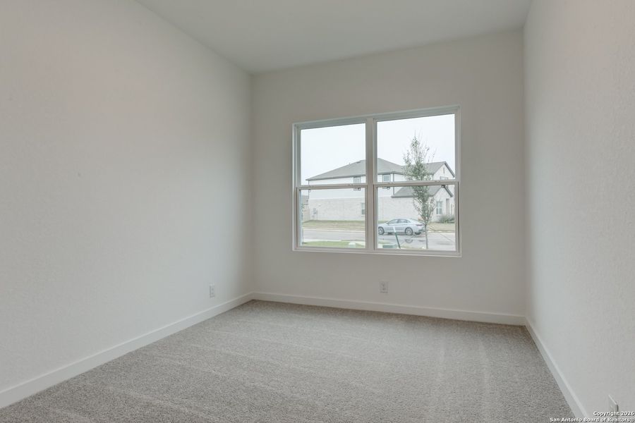Spacious, unfurnished interior of a new home in Saddlebrook Ranch, Schertz (Image 20).